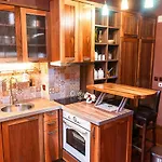 Karina Art Mountain View Apartment